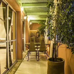 https://appartement-douillet-marrakech-gueliz.marrakeshhotelsmorocco.com