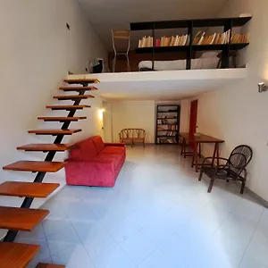 https://lappartamento-del-prof.hotels-amalfi.com
